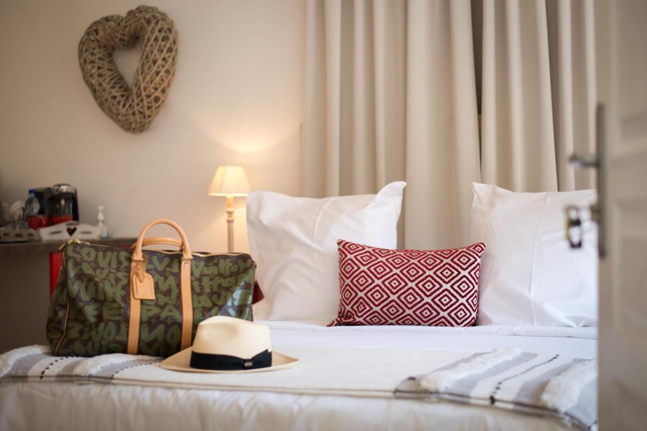 อาโม เดอกีไชม์ Hotel เอกิสไฮม์ ภายนอก รูปภาพ